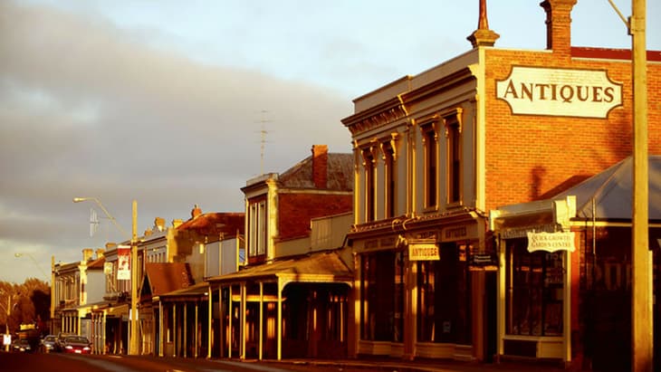 Kyneton background